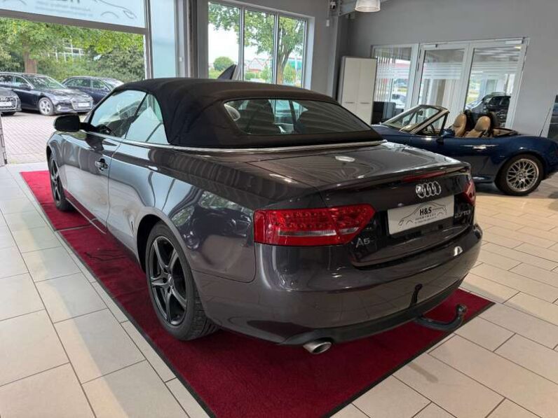 
								Audi A5 2010 pełne									