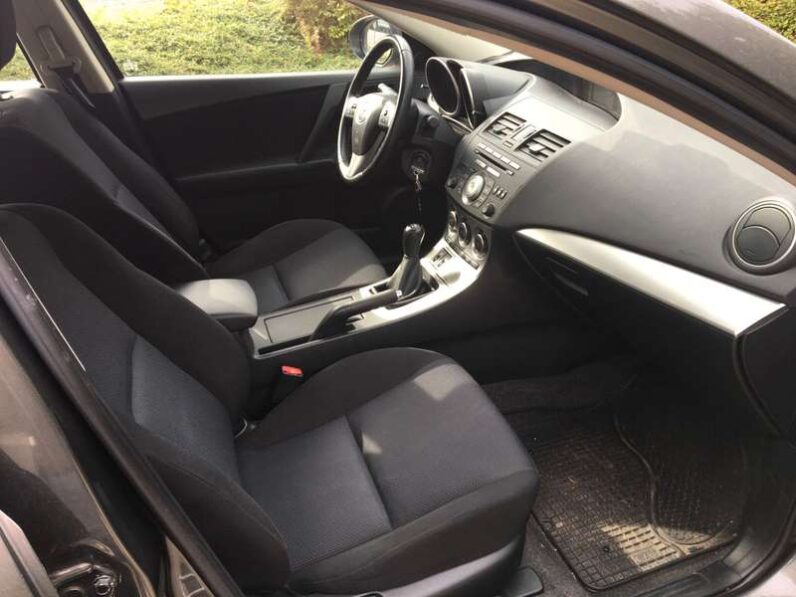 
								Mazda 3 2010 pełne									