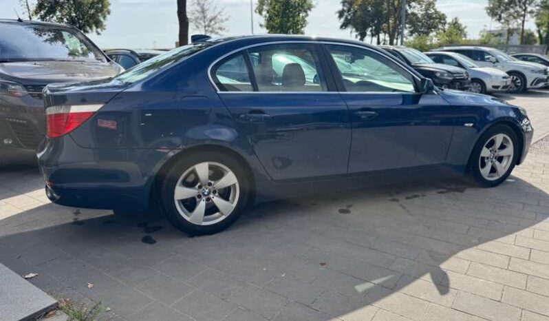 
								BMW 530 2006 pełne									