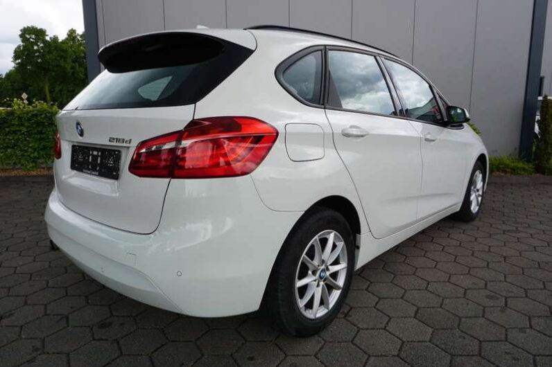 
								BMW 218 2018 pełne									