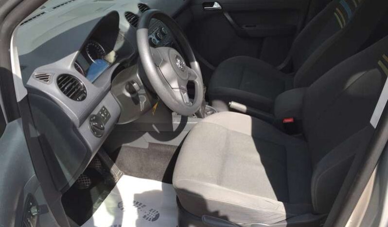 
								Volkswagen Caddy 2013 pełne									