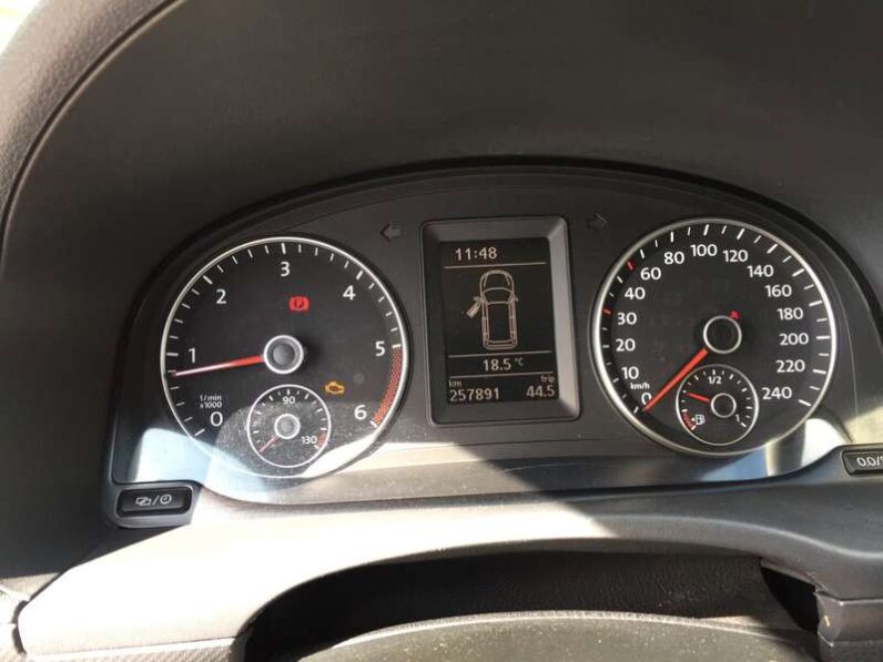 
								Volkswagen Caddy 2013 pełne									