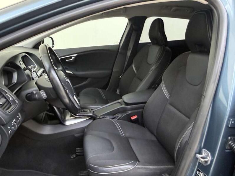 
								Volvo V40 2013 pełne									