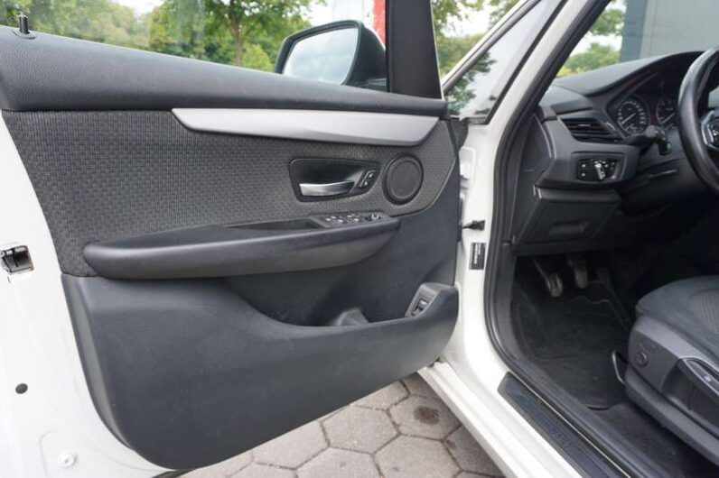 
								BMW 218 2018 pełne									