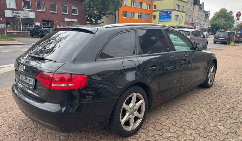 
								Audi A4 2010 pełne									