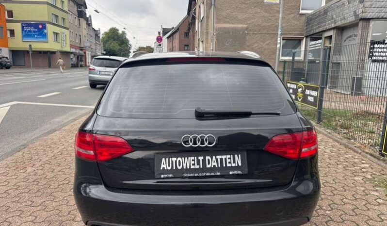 
								Audi A4 2010 pełne									