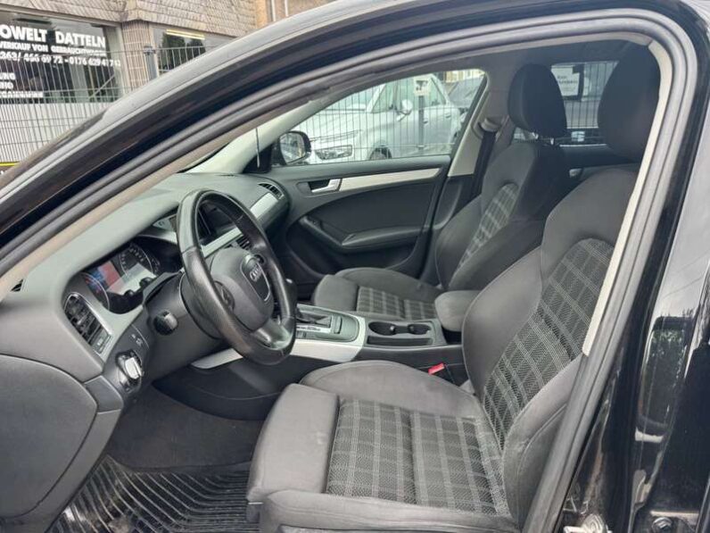 
								Audi A4 2010 pełne									