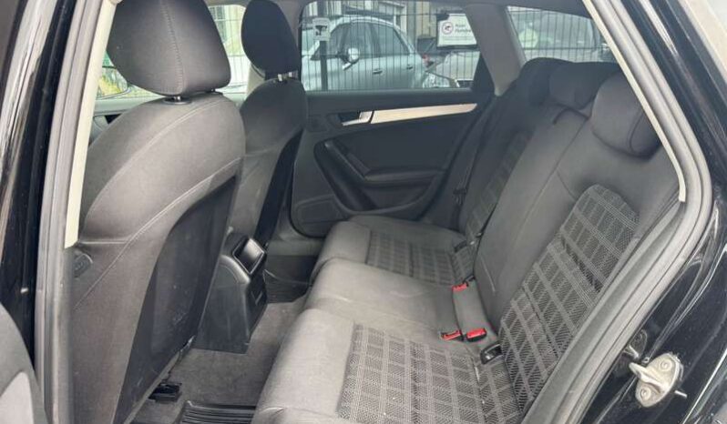 
								Audi A4 2010 pełne									