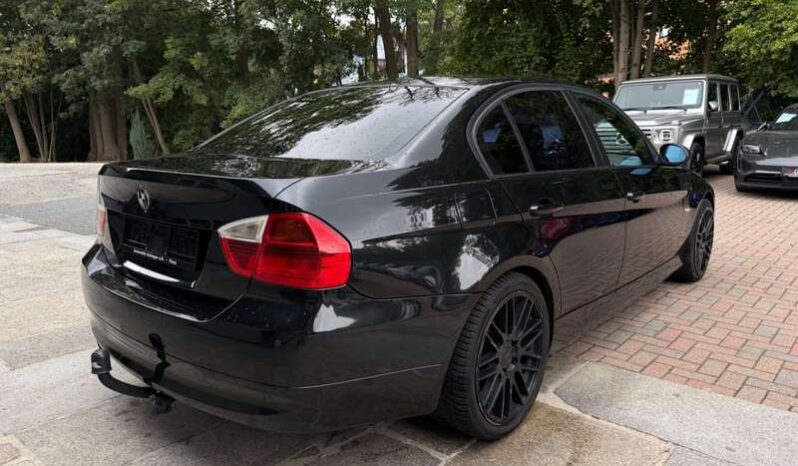 
								BMW 320 2006 pełne									