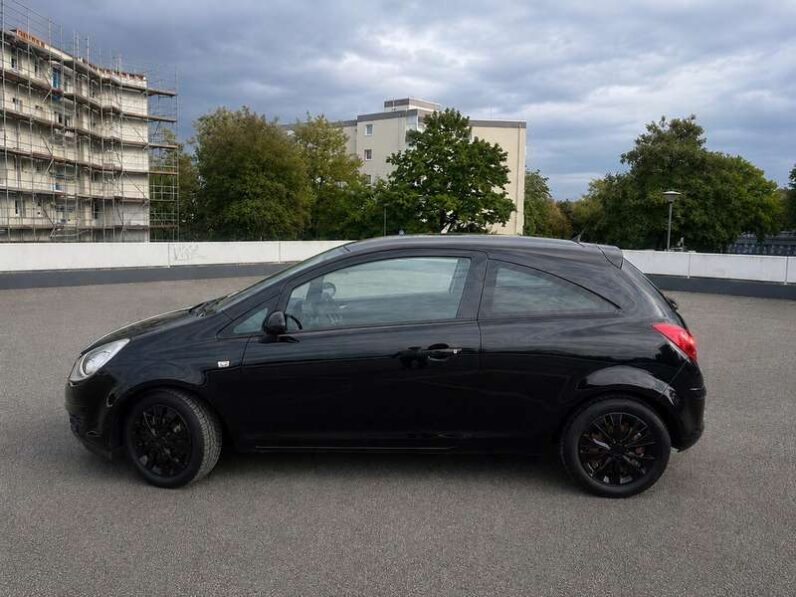 
								Opel Corsa 2010 pełne									