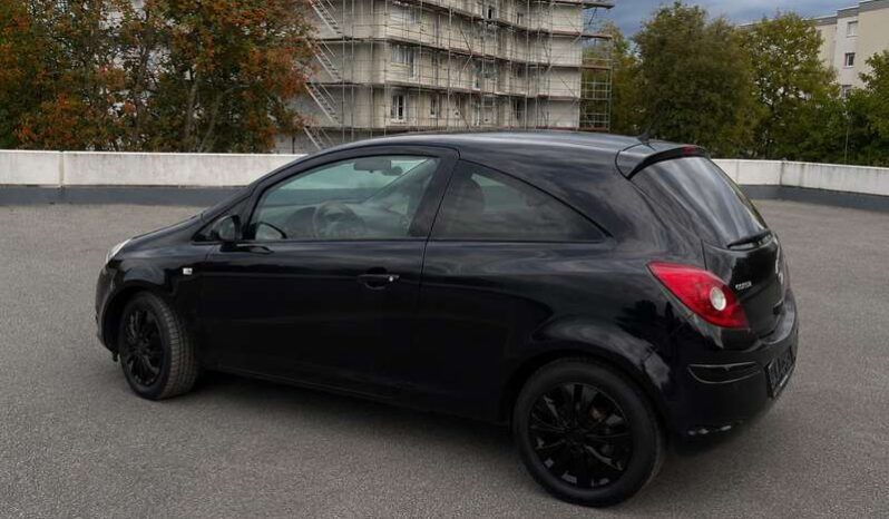 
								Opel Corsa 2010 pełne									