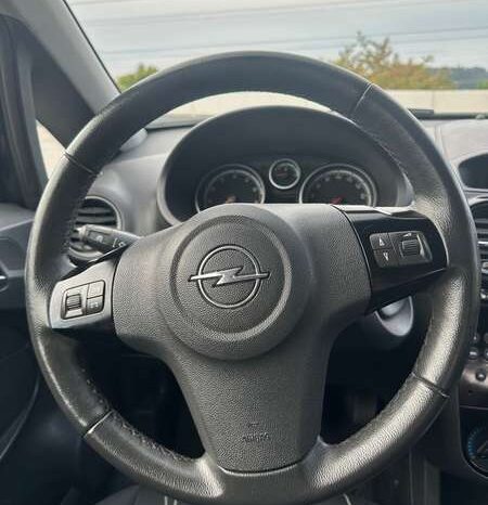 
								Opel Corsa 2010 pełne									